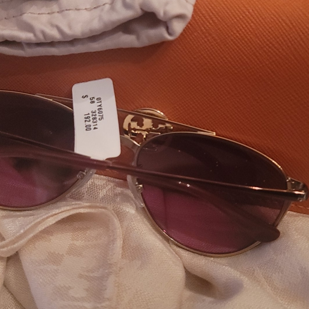 Tory Burch sunglasses - Picture 3 of 12
